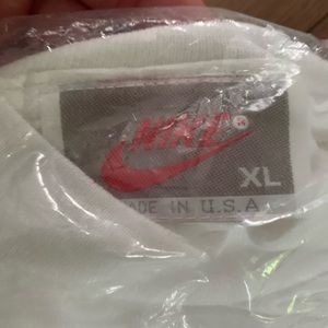 Mid 90’s Nike T-Shirt.